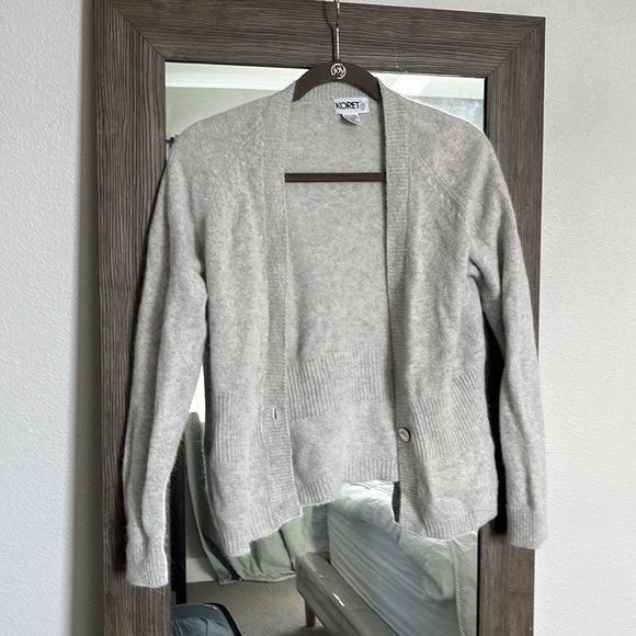 Vintage KORET 80's Gray Cardigan Lambswool/Angora Women's Size Medium - Picture 3 of 14